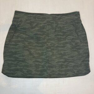 Orvis Skort Skirt Womens Large Green Camo Embossed Print Active Performance